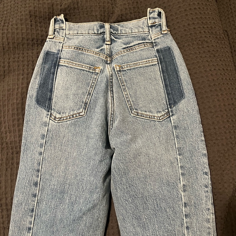 Abercrombie 90s straight ultra high rise